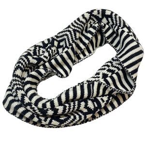 Vans Off The Wall Boast Infinity Scarf White Black Knit Soft Warm Neck Warmer